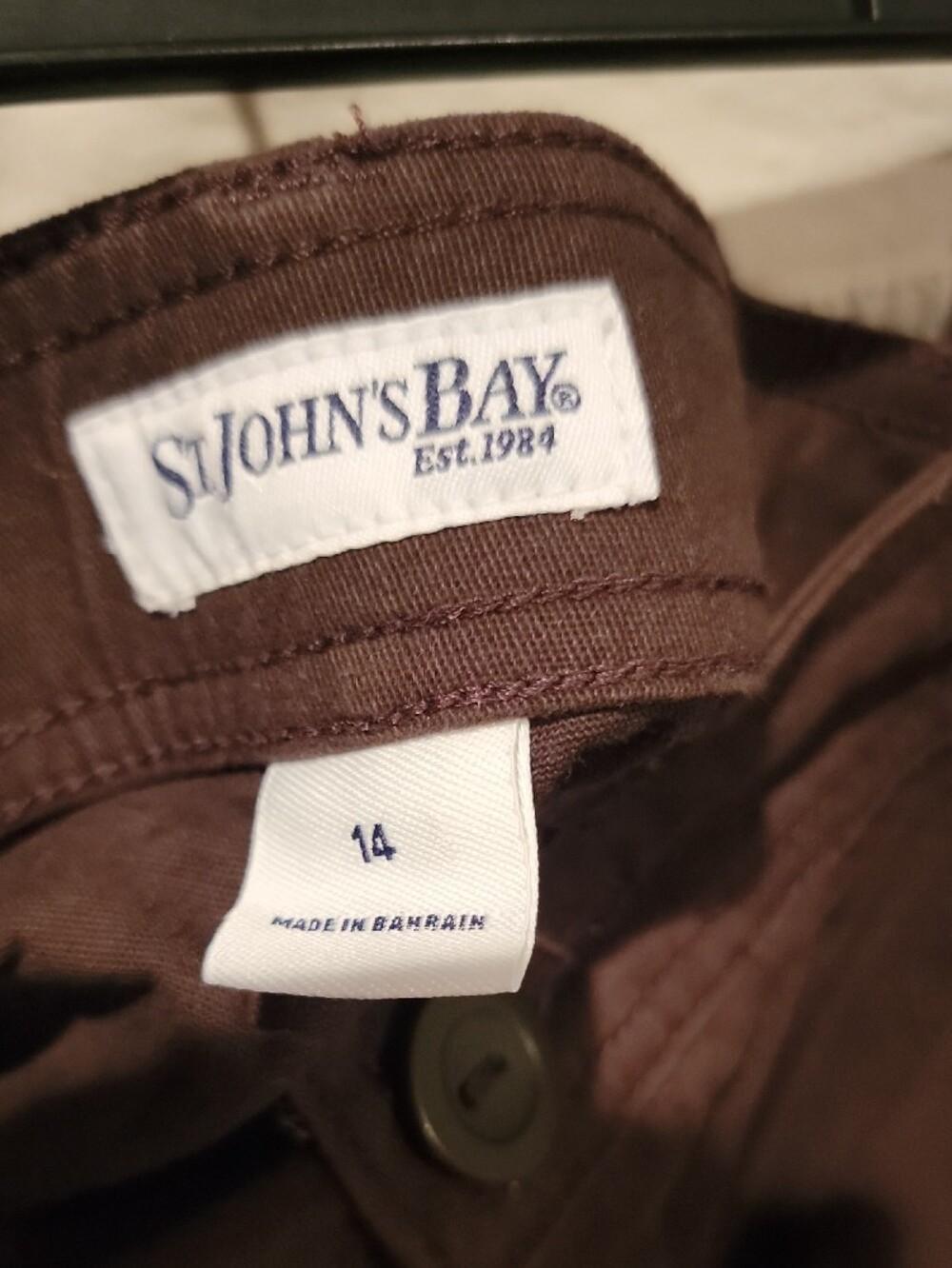 St. John's Bay Brown Casual Shorts 14 - Picture 4 of 5